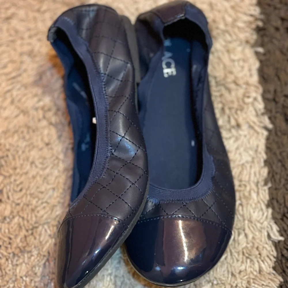 The Children’s Place girls size 4 flats